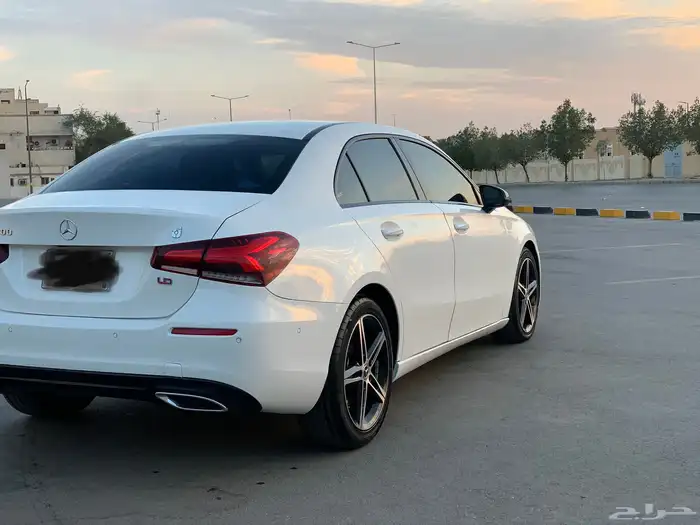 مرسيدس A200 2020 7