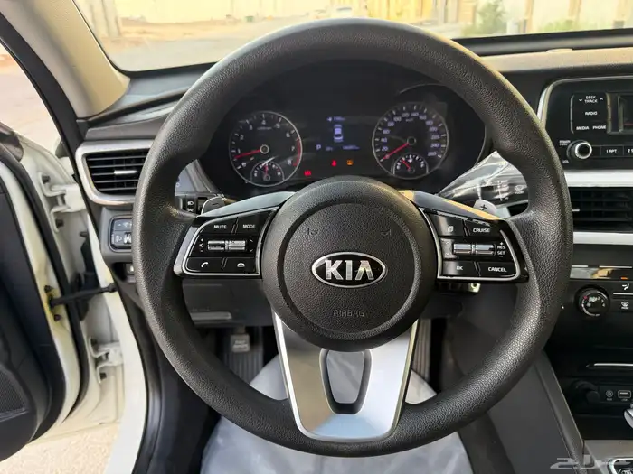 كيا اوبتيما 2020 نص فل نظيفه جدا 18