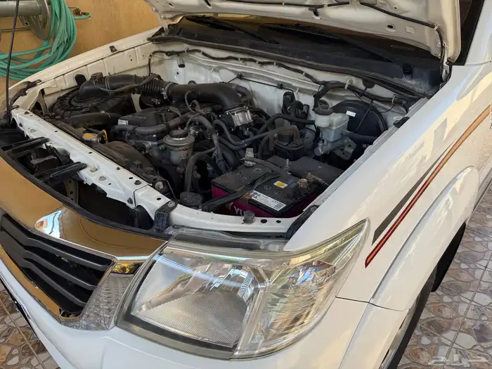 هايلوكس دبل غمارتين المديل 2012 قير عادي خليجي وكالة 76