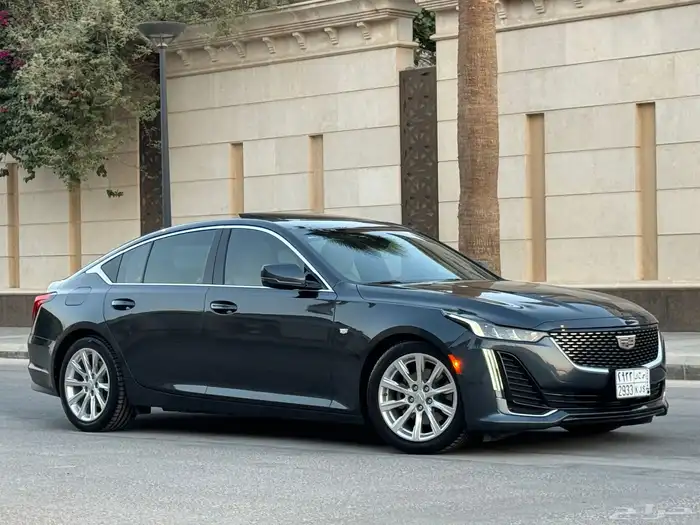 كاديلاك CT5 موديل 2022 فل كامل تحت الضمان والصيانة المجانية 60