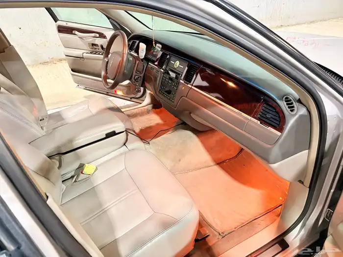 لنكون تاون كار 2011 مخزن 16