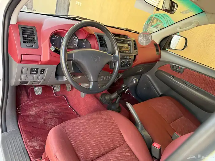 هايلوكس دبل غمارتين المديل 2012 قير عادي خليجي وكالة 28