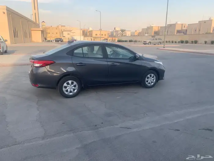 يارس 2022 للبيع 1