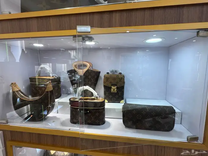 شنط براندات  شنط ماركة  شنط جوتشي   شنط لويس فوتون 64