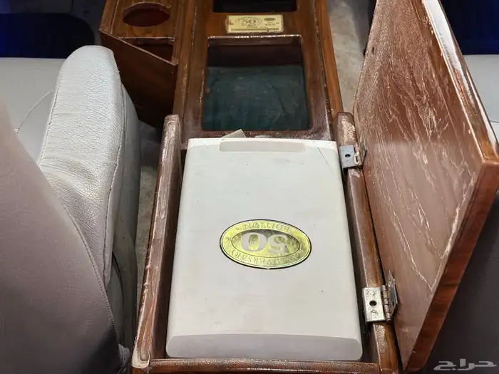 صالون 454 فئة الخمسين مخزن  نظيف جدا 56