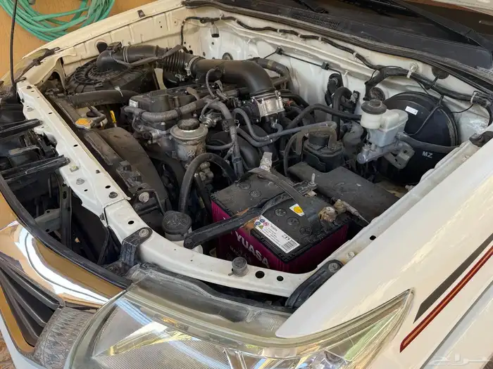 هايلوكس دبل غمارتين المديل 2012 قير عادي خليجي وكالة 91