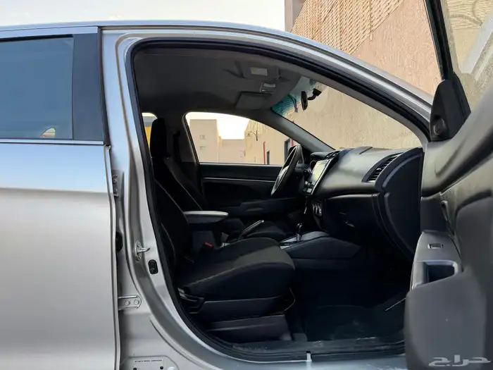 ميتسوبيشي ASX موديل 2020 38