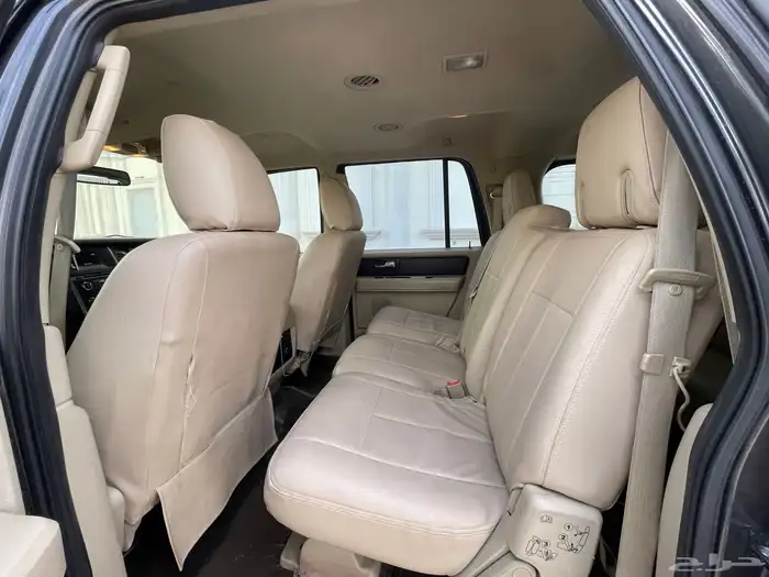 للبيع فورد اكسبيدشن طويل 2016 مالك اول بدون دبل 29