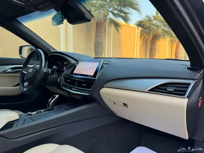 كاديلاك CT5 موديل 2022 فل كامل تحت الضمان والصيانة المجانية 39