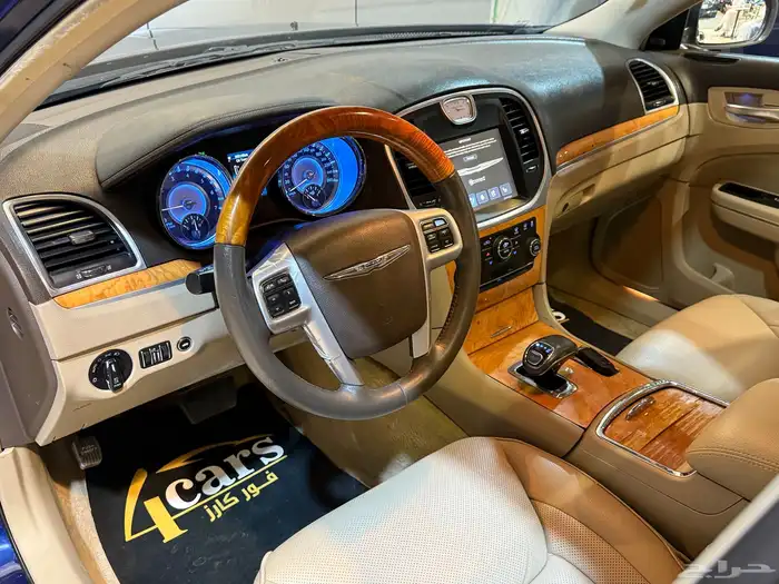 كرايزلر 2014 C300 (( بحالة ممتازة )) 10