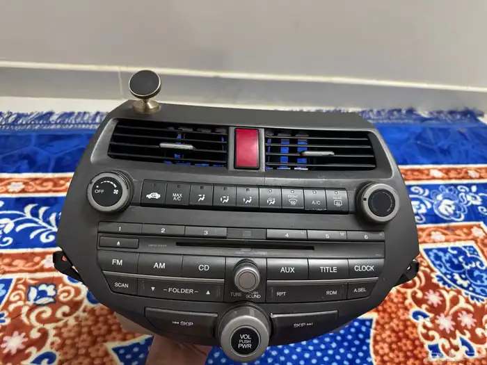 للبيع مسجل 2012 4