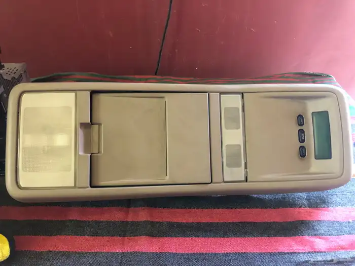 قطع غيار فورد ماركيز وكراون فكتوريا 9