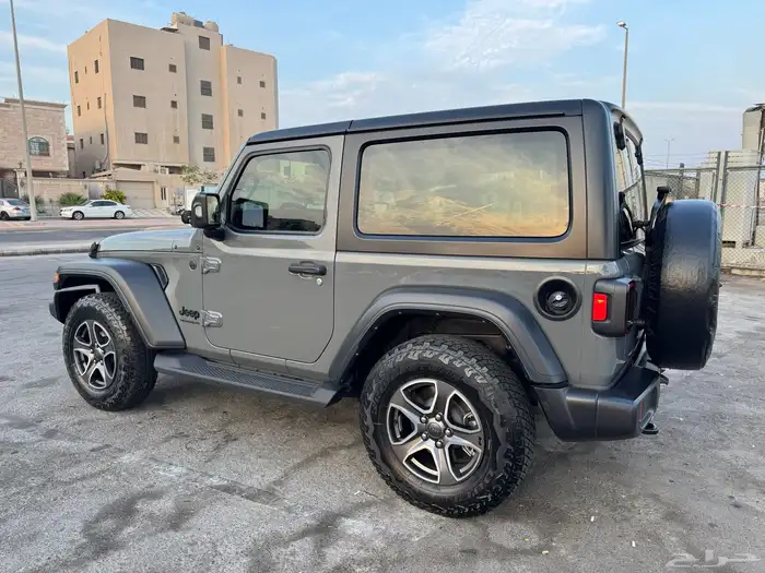 جيب رانجلر 2023 سبورت 15