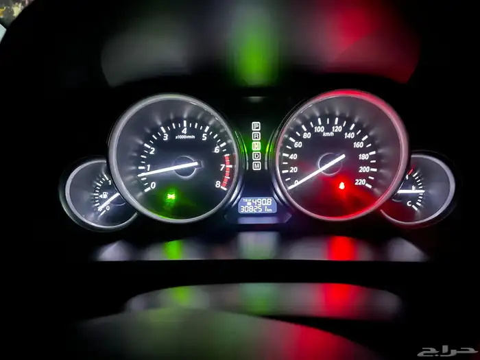 مازدا CX9 موديل 13 للبيع ابيض ماشي 300 الف 12