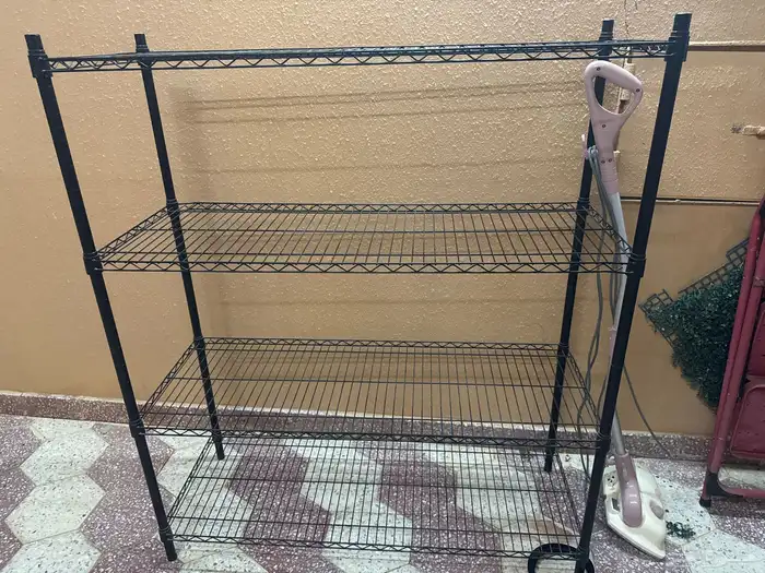 ارفف حديد لون اسود جديد ب 200 0