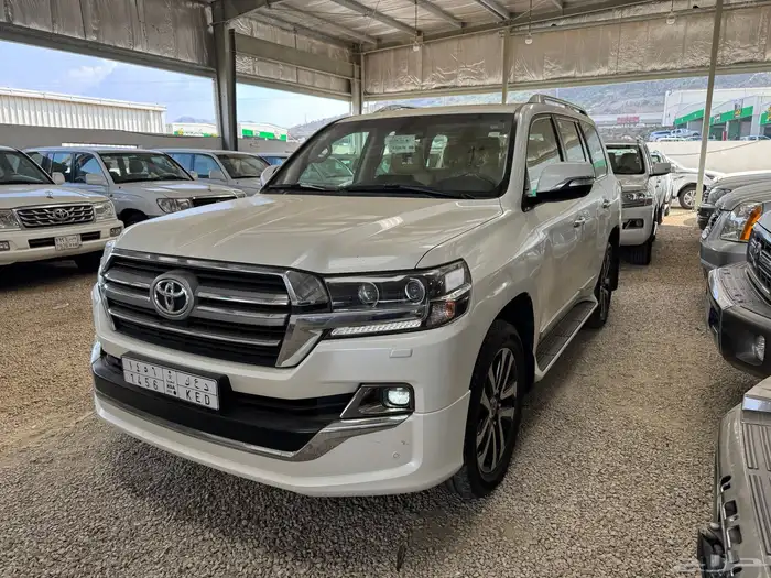 للبيع جي اكس ار 2019 فل كامل سعودي تورنق عداد 86 الف 0