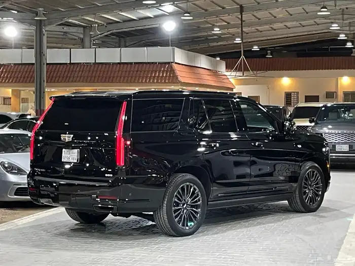 كاديلاك اسكاليد 2025 بلاتينيوم عداد (6 الاف) قمه بالنظافه 28