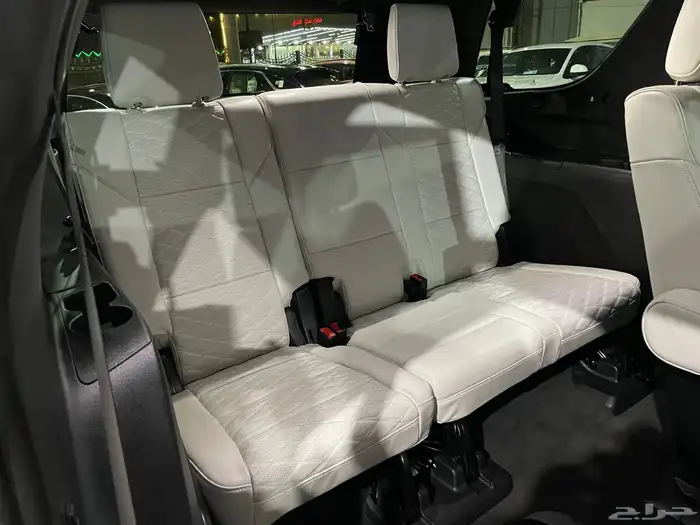 كاديلاك اسكاليد 2025 بلاتينيوم عداد (6 الاف) قمه بالنظافه 18