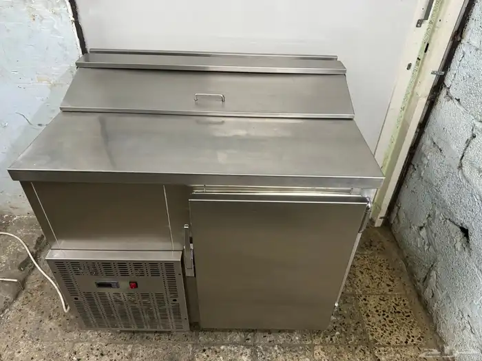 ثلاجة مطعم 37