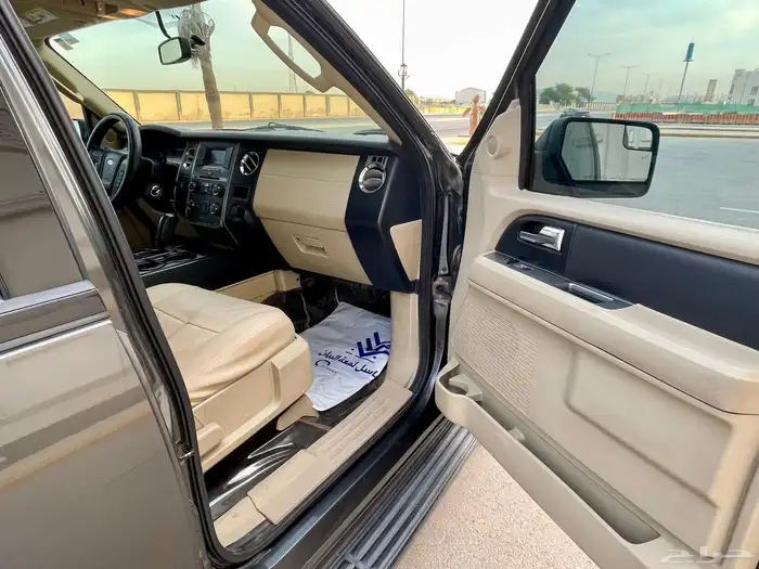 للبيع فورد اكسبيدشن طويل 2016 مالك اول بدون دبل 34