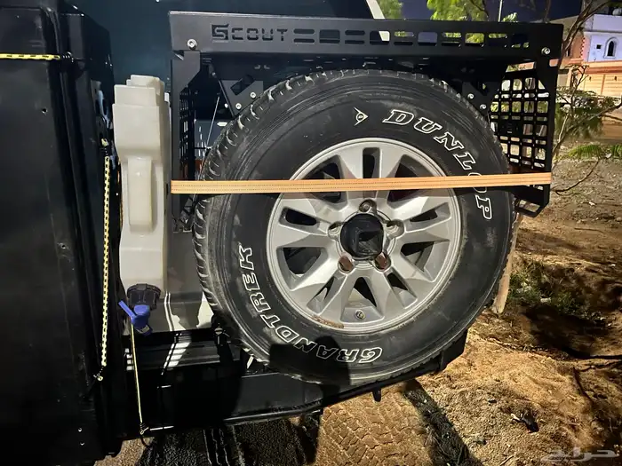 للبيع  طقم جنوط لاندكروزر أصلية وكالة 3