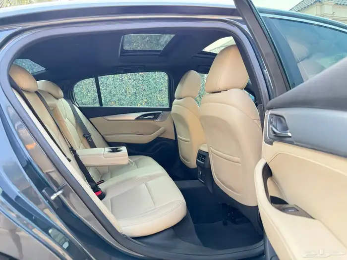 كاديلاك CT5 موديل 2022 فل كامل تحت الضمان والصيانة المجانية 34