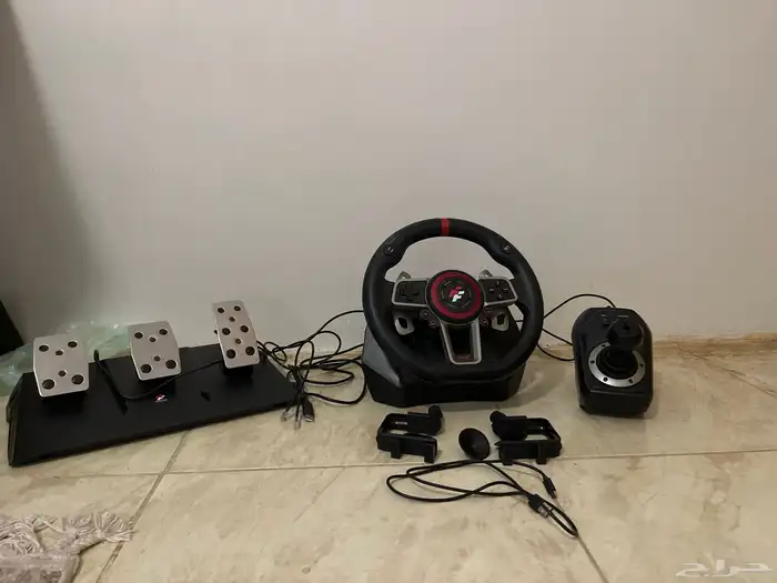 دركسون يشتغل على سوني 4 استخدام 6اشهر السعر 500الى 1100 0