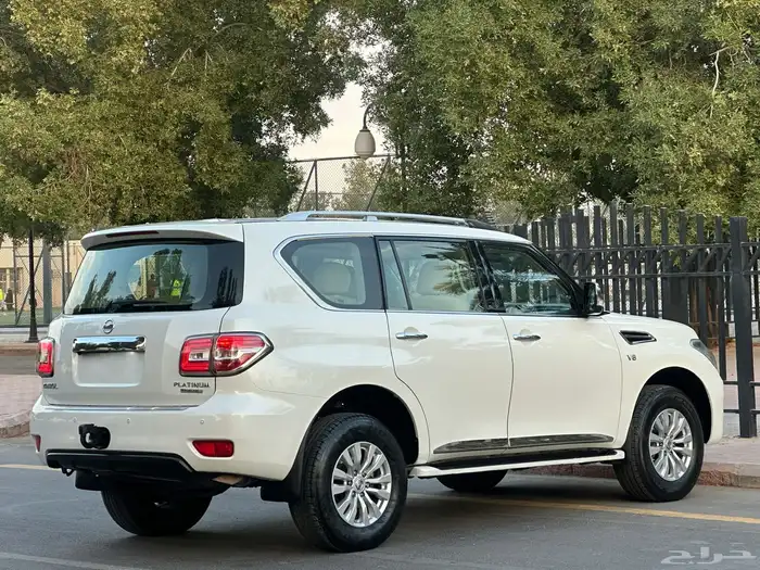 نيسان باترول SE موديل 2015 سعودي فتحه دبل 8