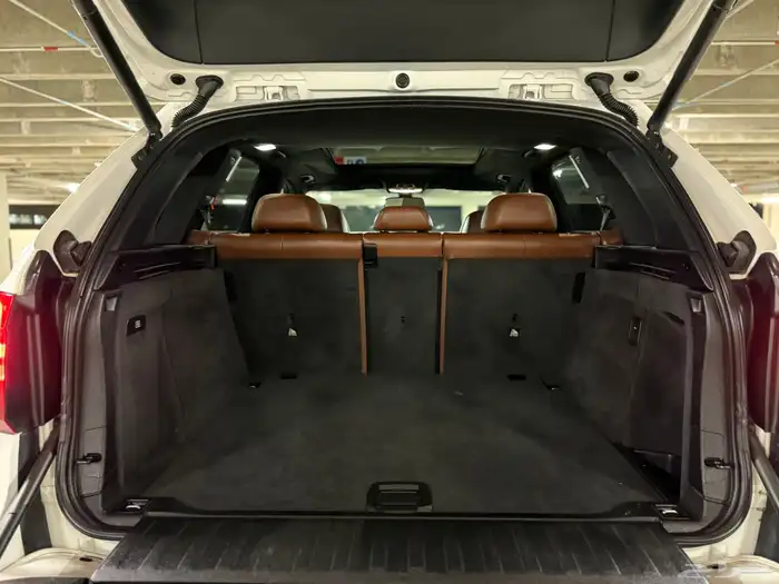 BMW X5 2014 KIT M V8 ( قمة في النظافة ) 40