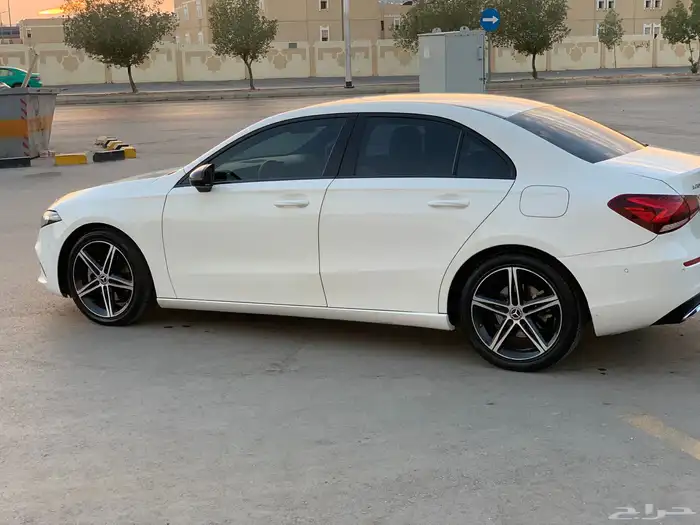 مرسيدس A200 2020 6