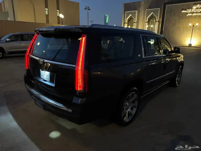 اسكاليد 2019 بريميوم (ملكي) الجميح نظيف جدا 27