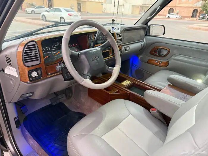 صالون 454 فئة الخمسين مخزن  نظيف جدا 47