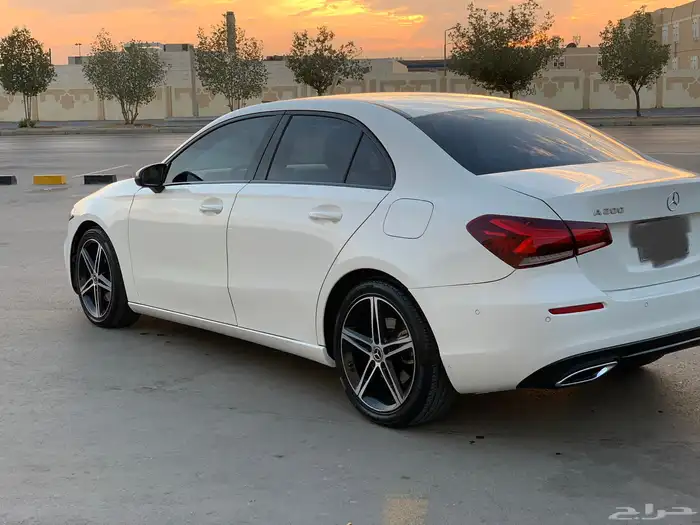 مرسيدس A200 2020 8