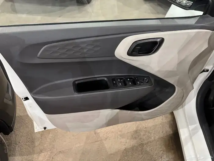 للبيع هيونداي i10 موديل 2023 5