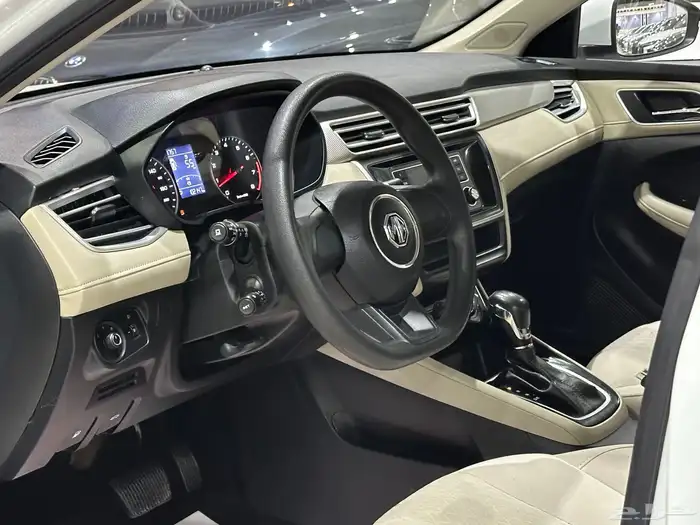 ام جي5 MG5 استاندر 2022 4