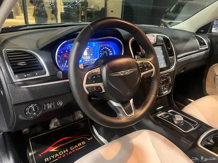 كرايزلر 2016 V6 ( بحالة ممتازة ) 12