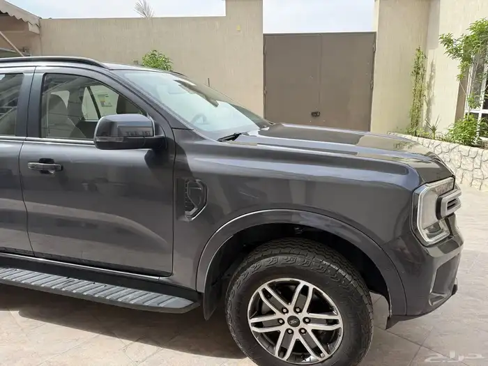 فورد ايفرست 2024ديزل ماشي 6000 XLS دبل 4