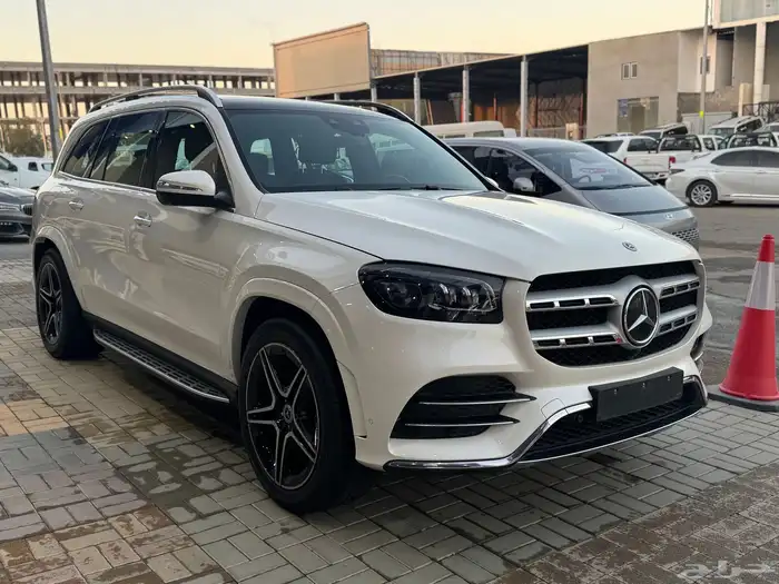 مرسيدس GLS450 2022 قمه فالنظافه 1