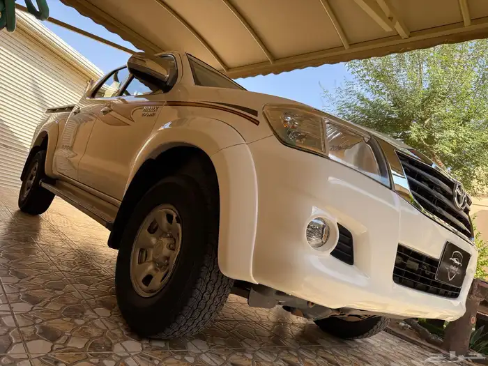 هايلوكس دبل غمارتين المديل 2012 قير عادي خليجي وكالة 25