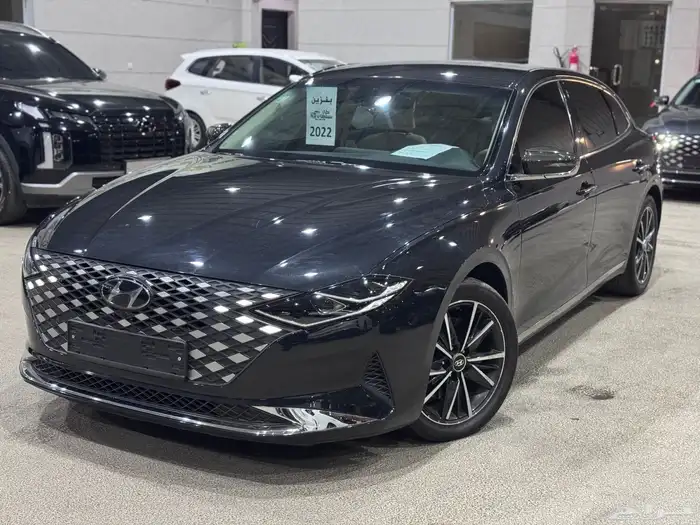 ازيرا 2022 فل كامل ( 6 سلندر ) ب 73 الف مسجل . 0