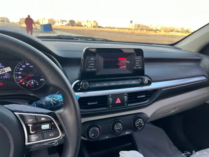 كيا سيراتو 10