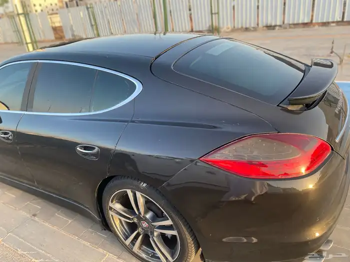 بورش باناميرا 2010 10