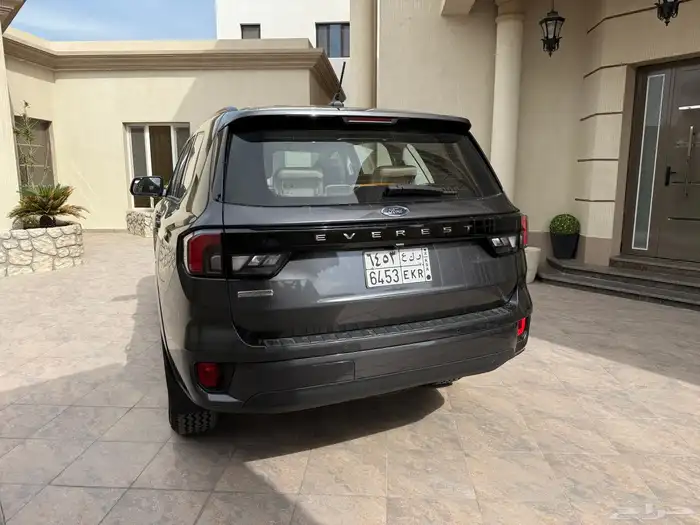 فورد ايفرست 2024ديزل ماشي 6000 XLS دبل 7