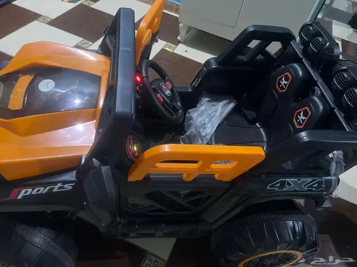 سياره شحن بالريموت جديد 0