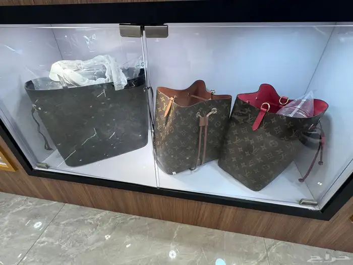 شنط براندات  شنط ماركة  شنط جوتشي   شنط لويس فوتون 66