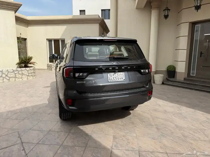 فورد ايفرست 2024ديزل ماشي 6000 XLS دبل 8