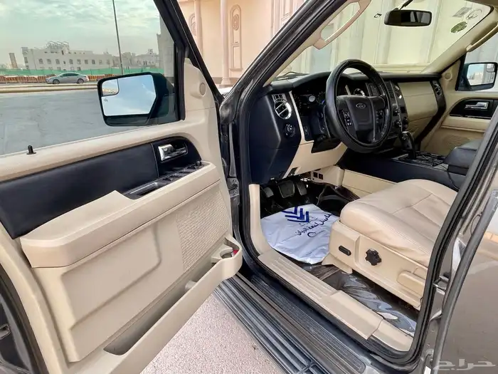 للبيع فورد اكسبيدشن طويل 2016 مالك اول بدون دبل 24