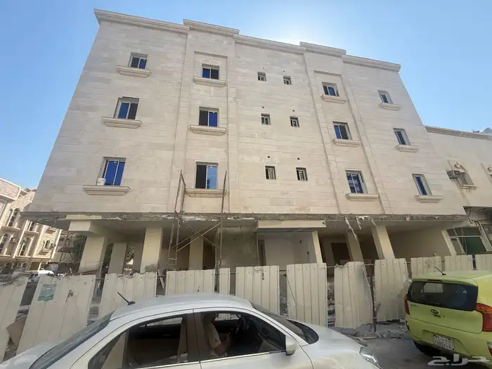 للبيع عماره زاويه جديده في الثقبه شرق مكه افضل موقع 1