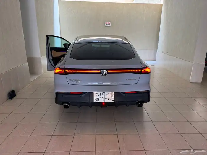 شانجان UNI V 2024 2