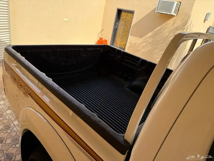 هايلوكس دبل غمارتين المديل 2012 قير عادي خليجي وكالة 17